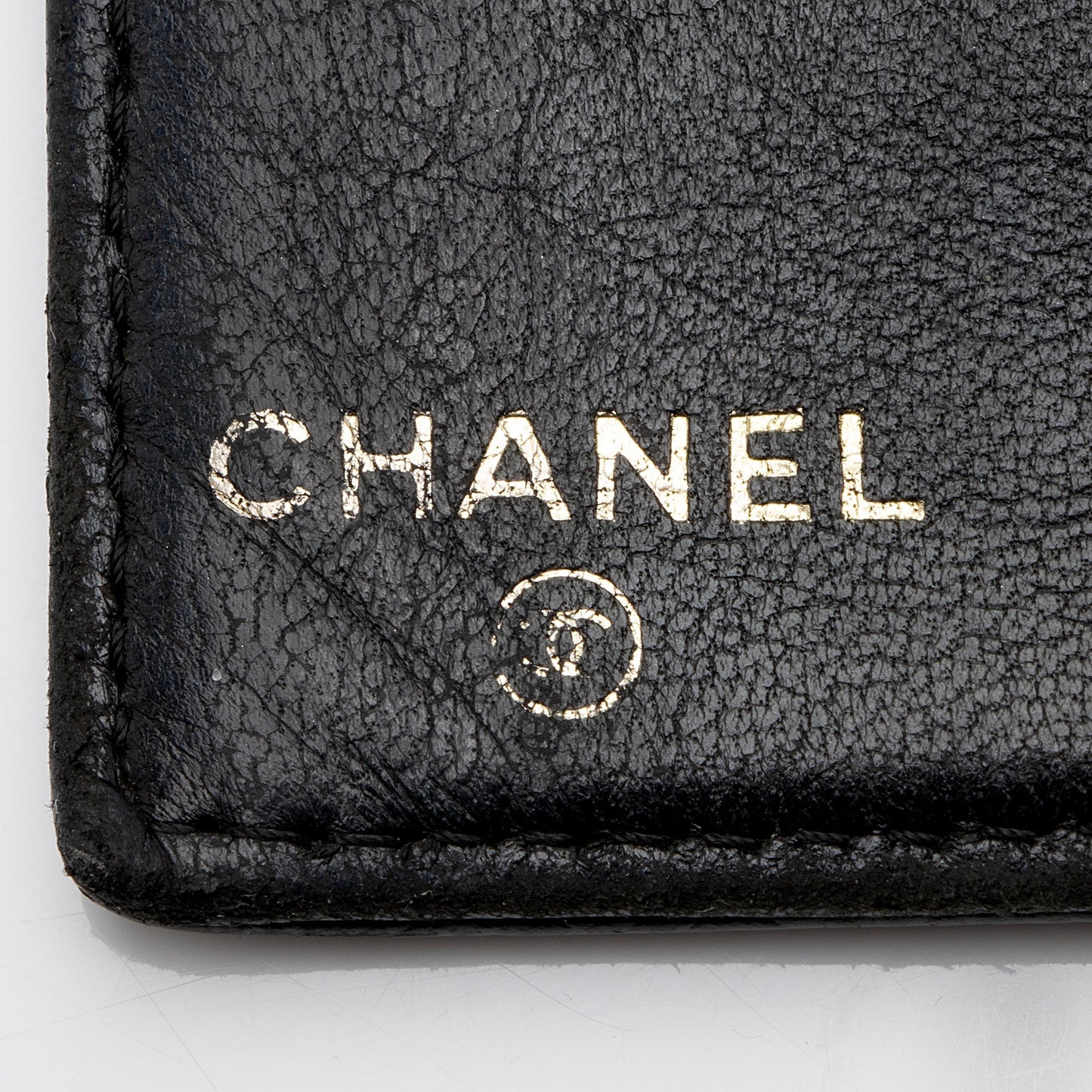 Chanel Caviar Leather Timeless CC Yen Wallet (SHF-ghvmN3)