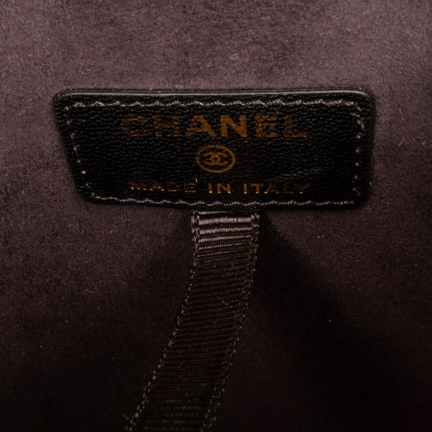 Chanel Chain Around Phone Holder Crossbody Bag (SHG-AIYeod)