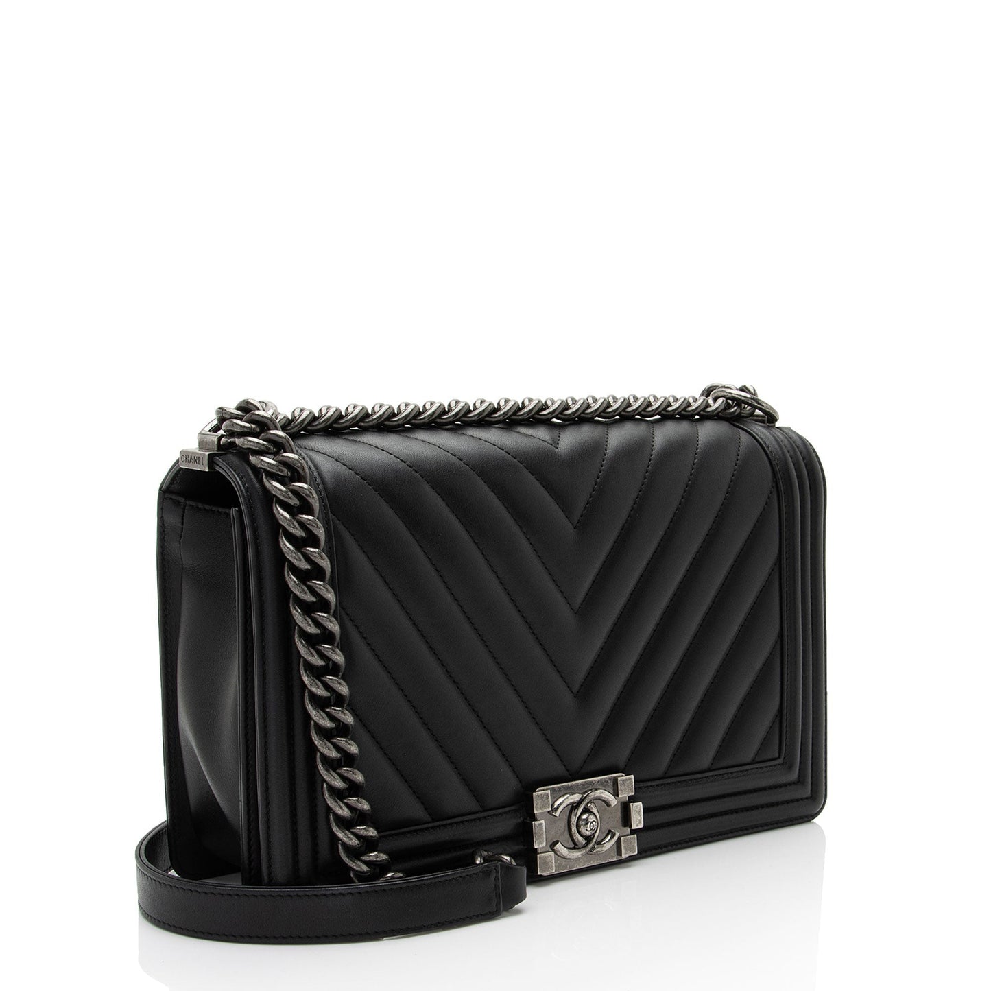 Chanel Chevron Lambskin New Medium Boy Bag (SHF-UdQJ6A)