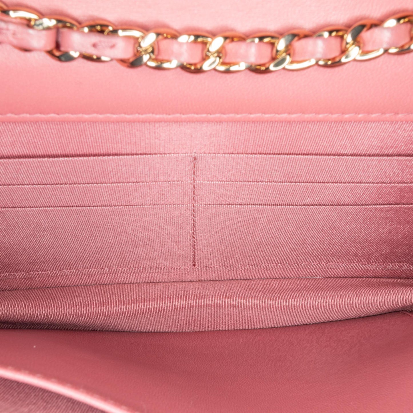 Chanel Chevron Quilted Lambskin Trendy CC Wallet on Chain (SHG-2KK0Ka)