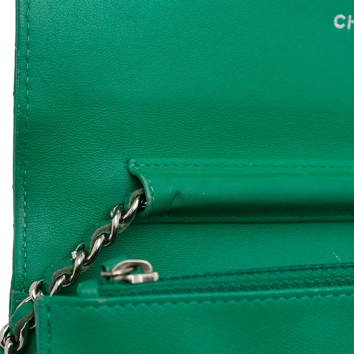 Chanel Classic Lambskin Wallet on Chain (SHG-KwjkVE)