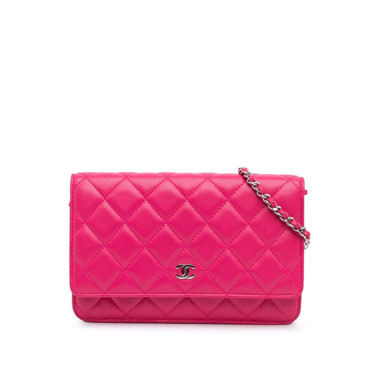 Chanel Classic Lambskin Wallet on Chain (SHG-FlAYs1)
