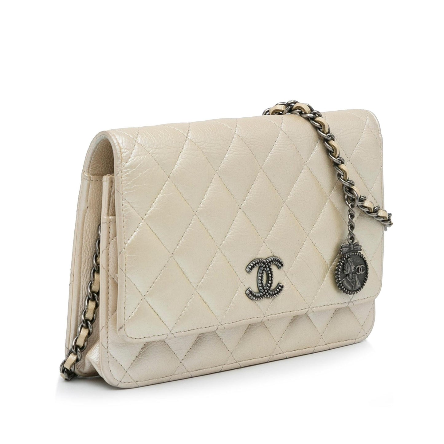 Chanel Iridescent Lambskin CC Wallet on Chain (SHG-SScnie)