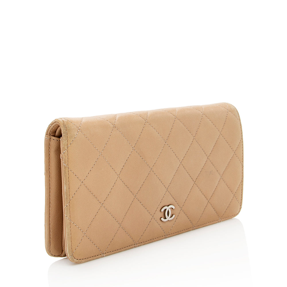 Chanel Lambskin CC Yen Wallet - FINAL SALE (SHF-19081)