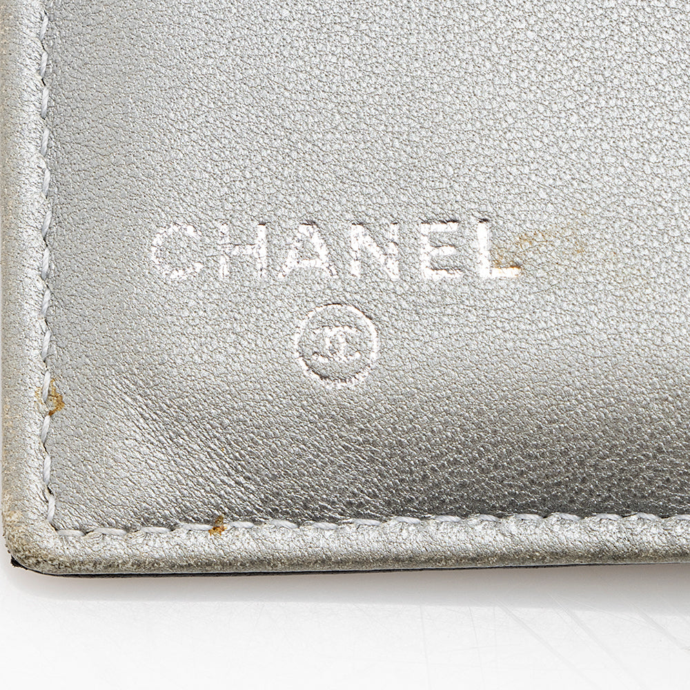 Chanel Lambskin Camelia Compact Wallet (SHF-16247)