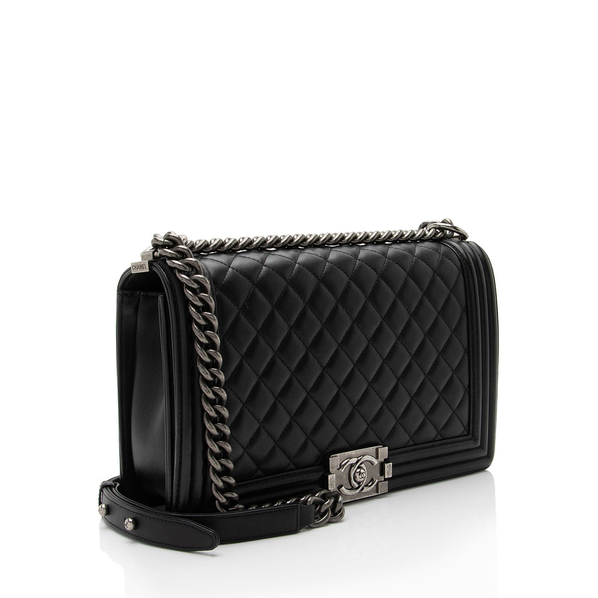 Chanel Lambskin New Medium Boy Bag (SHF-YOGUt0)