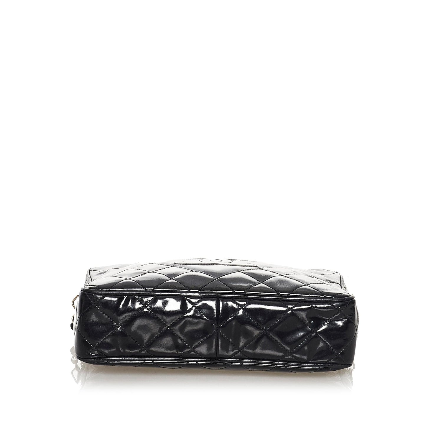 Chanel Matelasse Patent Leather Crossbody Bag (SHG-33619)