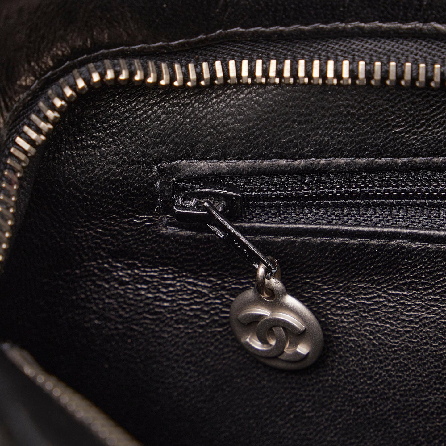 Chanel Medallion Tote (SHG-V0qt8t)