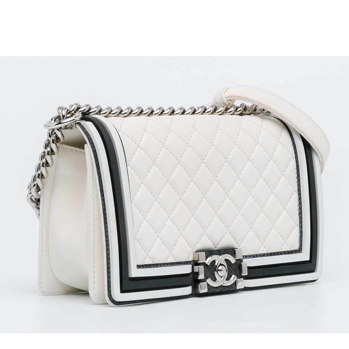 Chanel Medium Bicolor Lambskin and Rubber Boy Flap (SHG-hH7LGi)