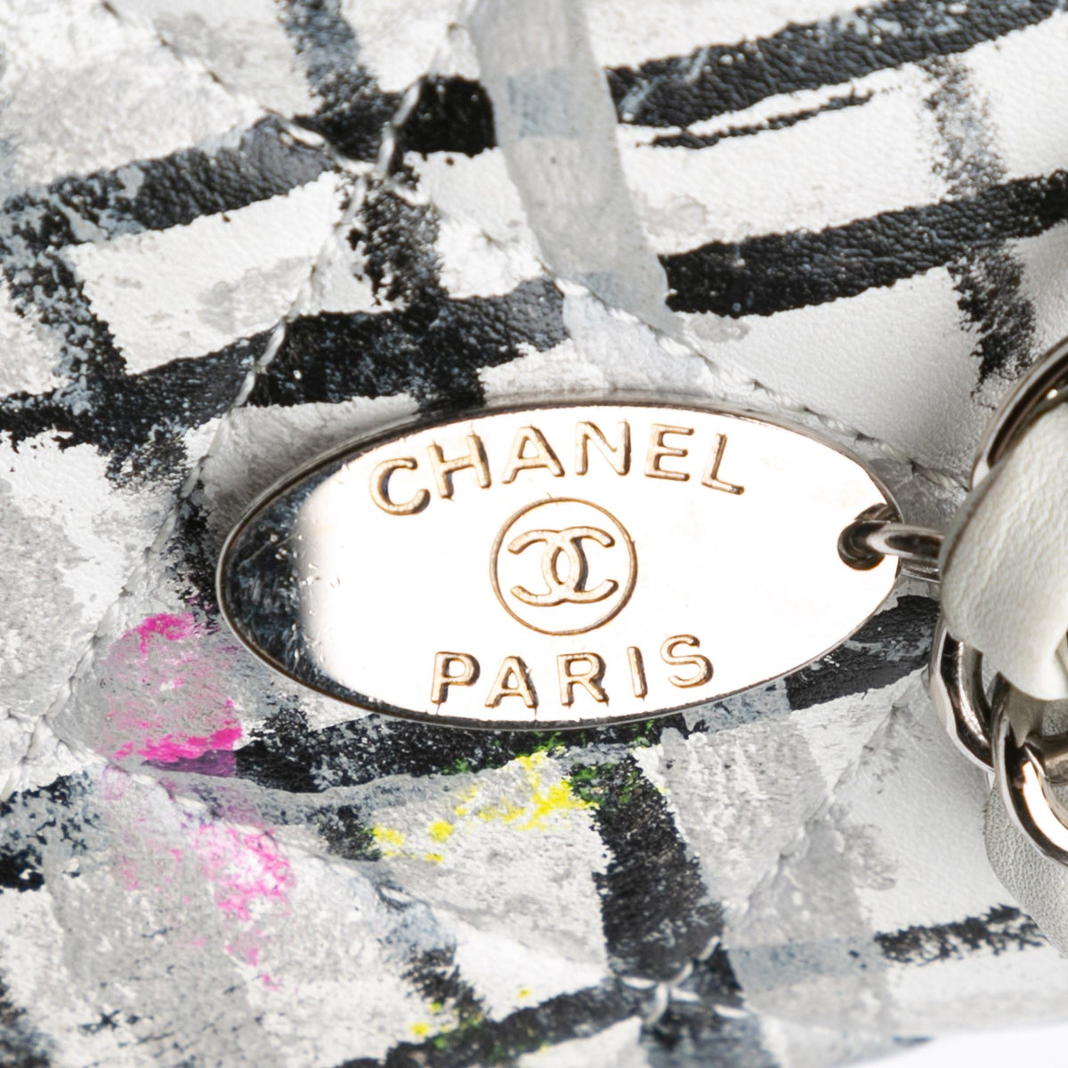 Chanel Medium Calfskin Hand Painted Graffiti Flap (SHG-kb749n)