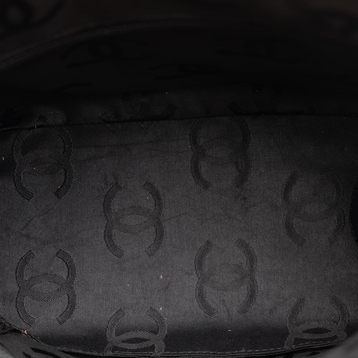 Chanel Medium Cambon Ligne Shoulder Bag (SHG-I92j0a)