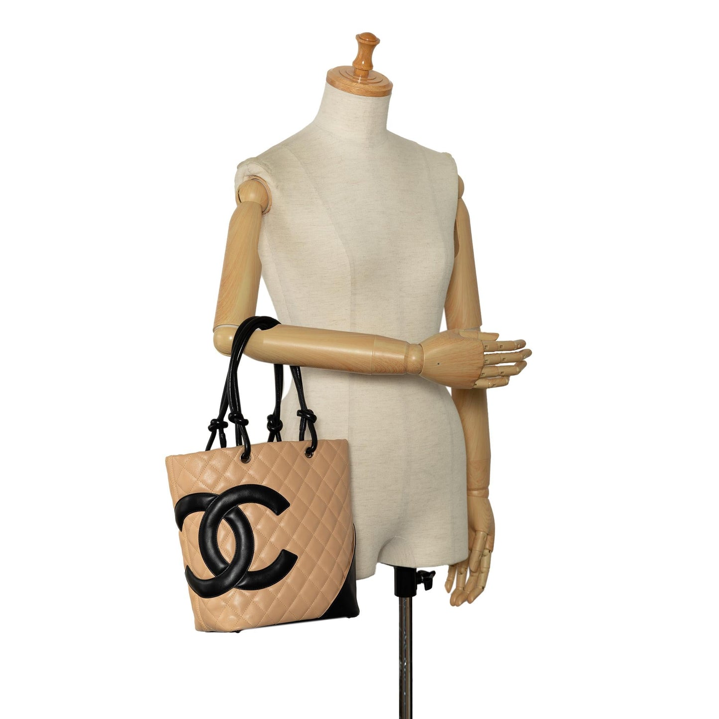 Chanel Medium Cambon Ligne Shoulder Bag (SHG-I92j0a)