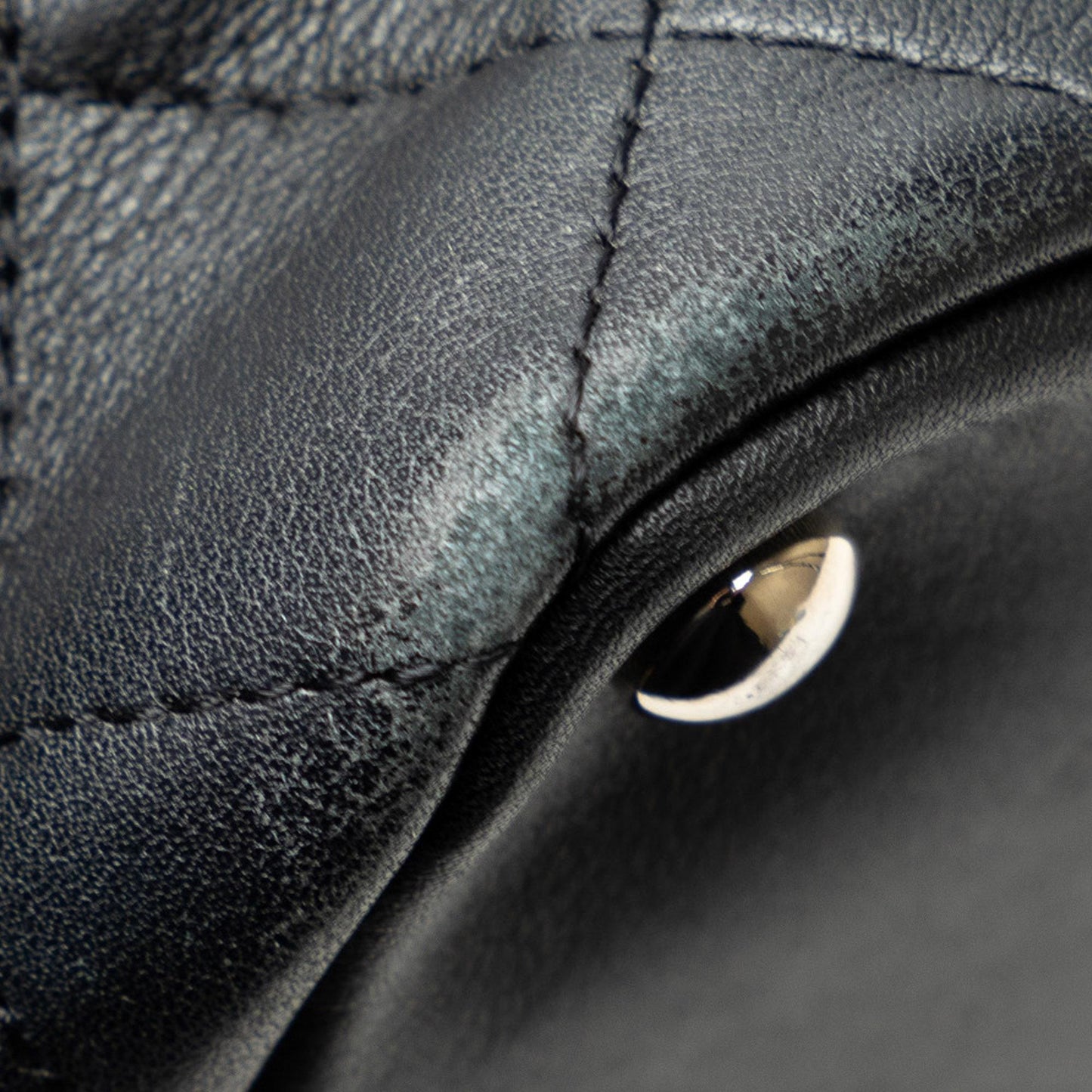 Chanel Medium Cambon Ligne Tote (SHG-OMmmhT)