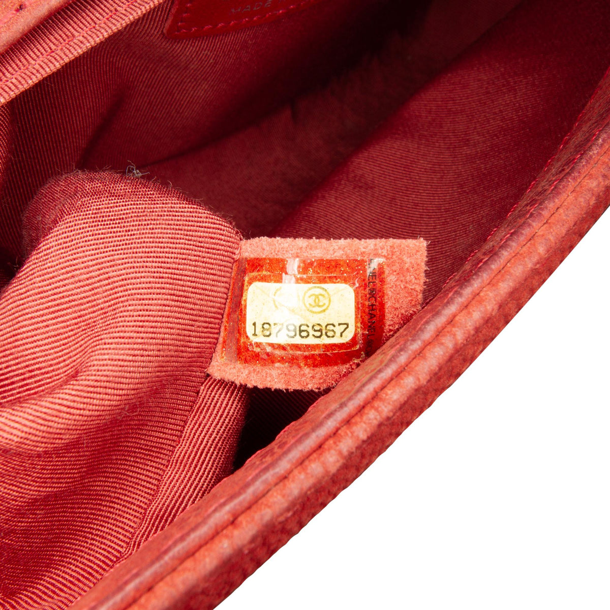Chanel Medium Caviar Boy Flap Bag (SHG-KrBQ6Q)