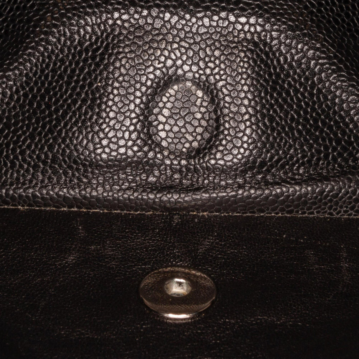 Chanel Medium Classic Caviar Double Flap (SHG-WNK0ZG)