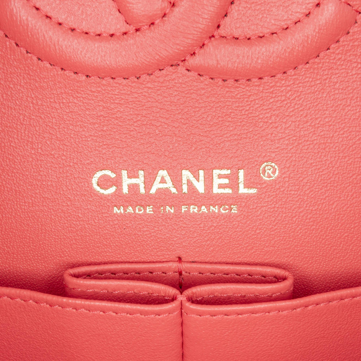 Chanel Medium Classic Chevron Lambskin Double Flap (SHG-pCILyr)