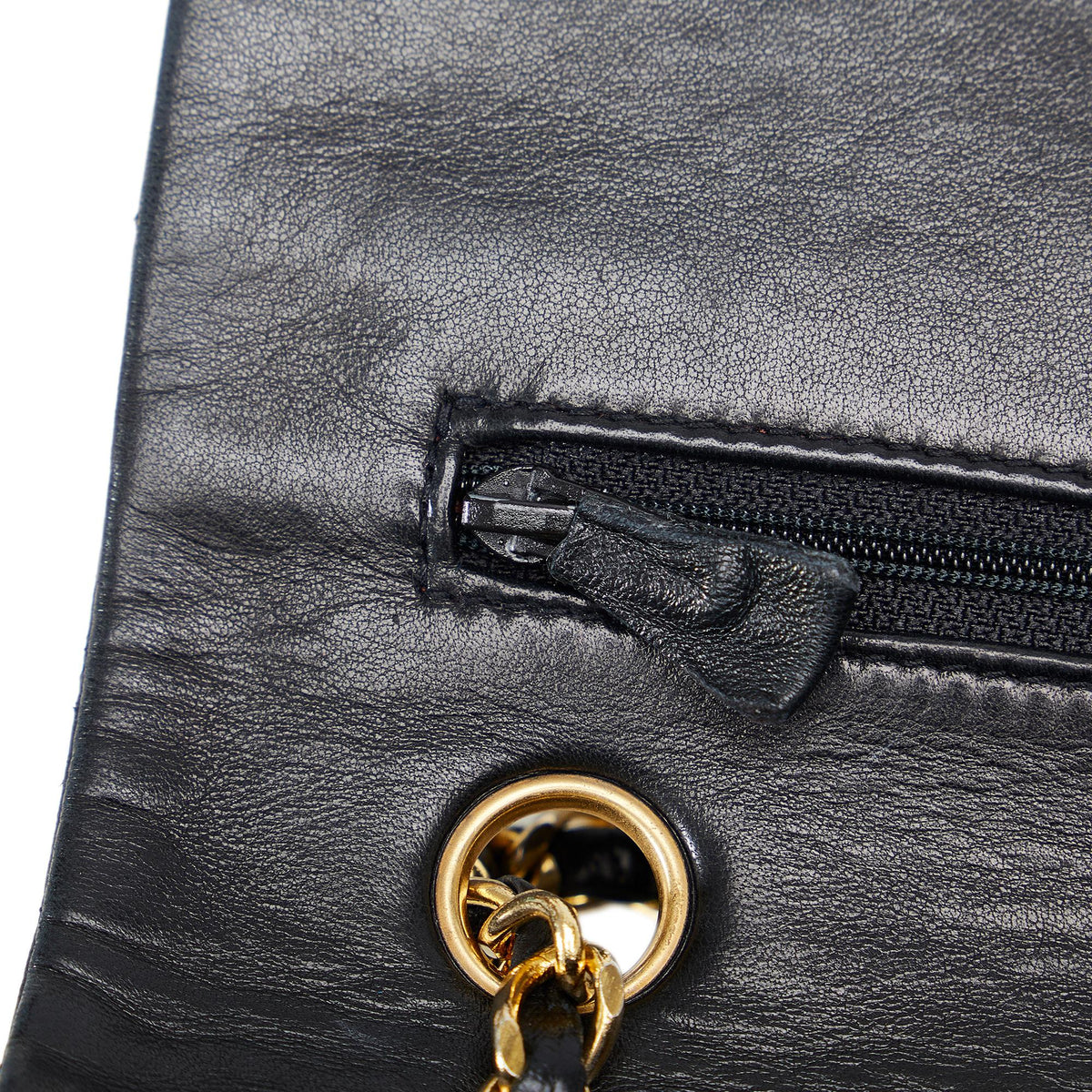 Chanel Medium Classic Lambskin Double Flap (SHG-MLhL0Y)