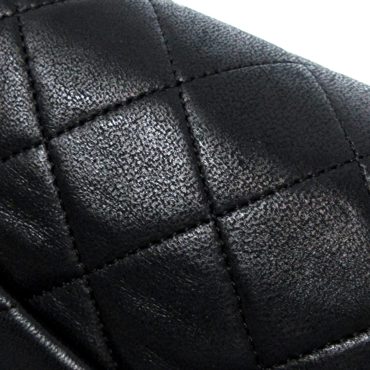 Chanel Medium Classic Lambskin Double Flap (SHG-gzRfsV)