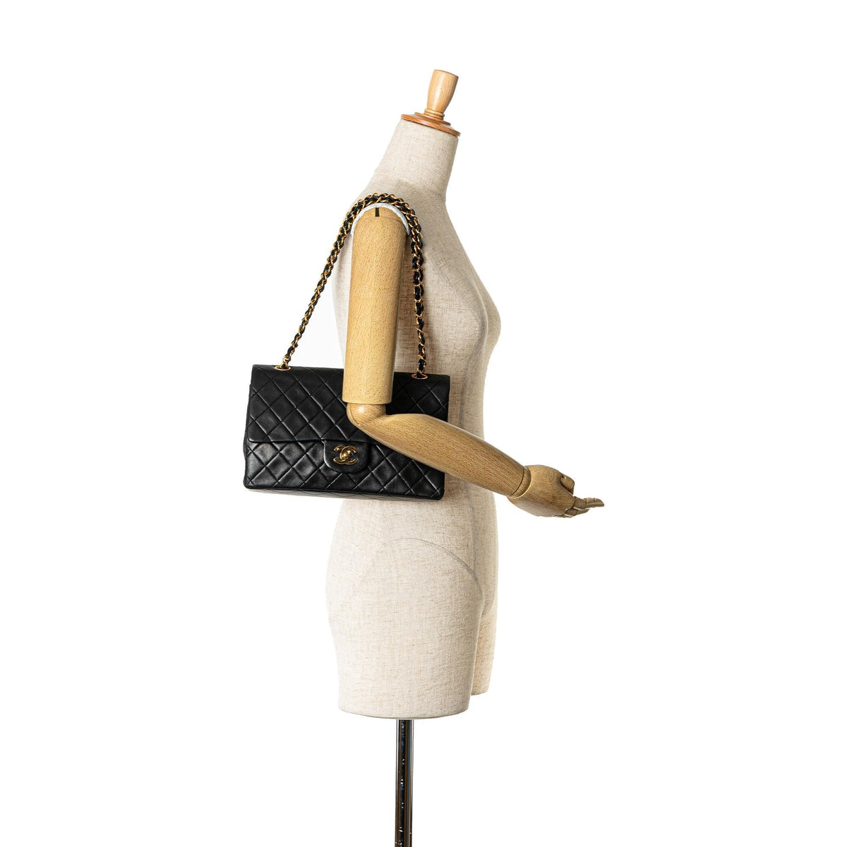 Chanel Medium Classic Lambskin Double Flap (SHG-D4KtDp)