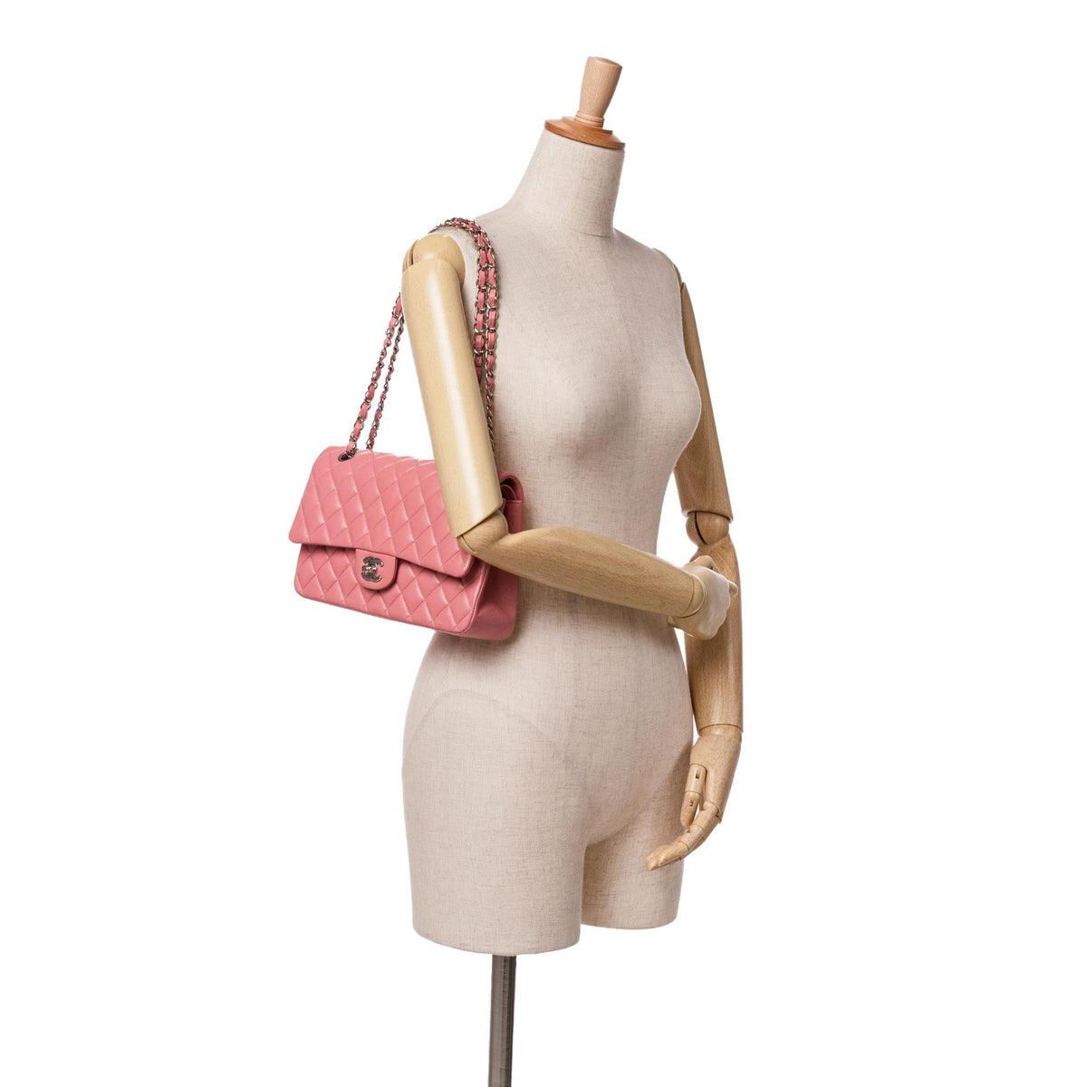 Chanel Medium Classic Lambskin Double Flap (SHG-lwJYDO)