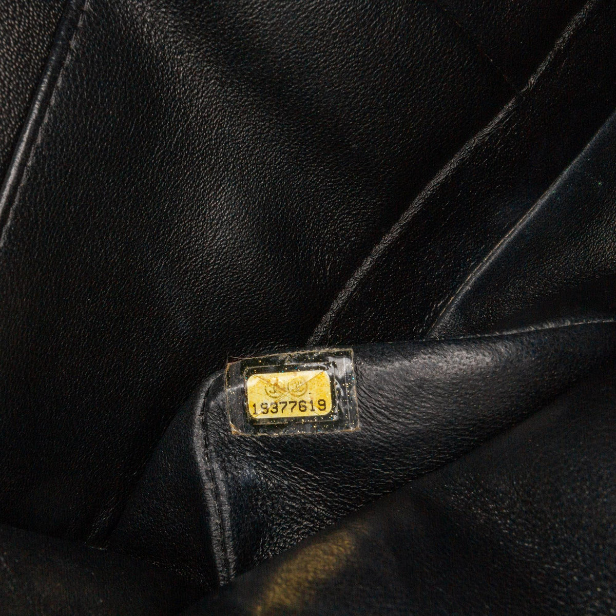 Chanel Medium Classic Patent Double Flap (SHG-p8CfGS)