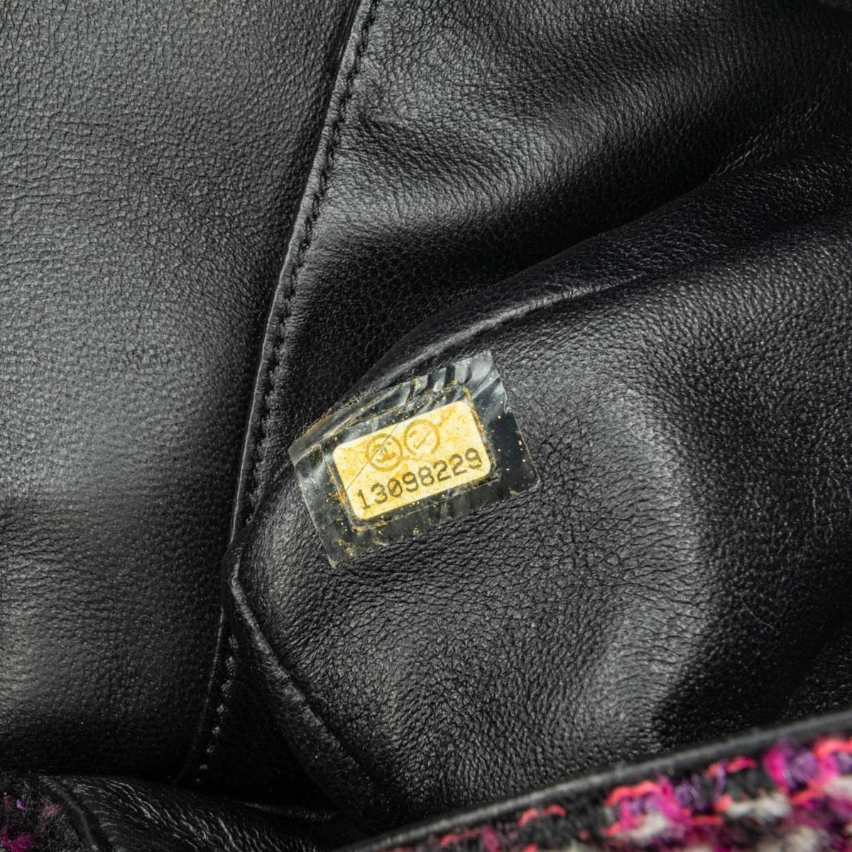 Chanel Medium Classic Tweed Double Flap (SHG-COj9Tf)