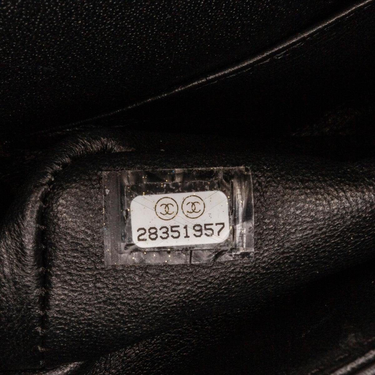Chanel Medium Croc Embossed Lambskin 2.55 Reissue Double Flap Bag (SHG-WsMkpm)