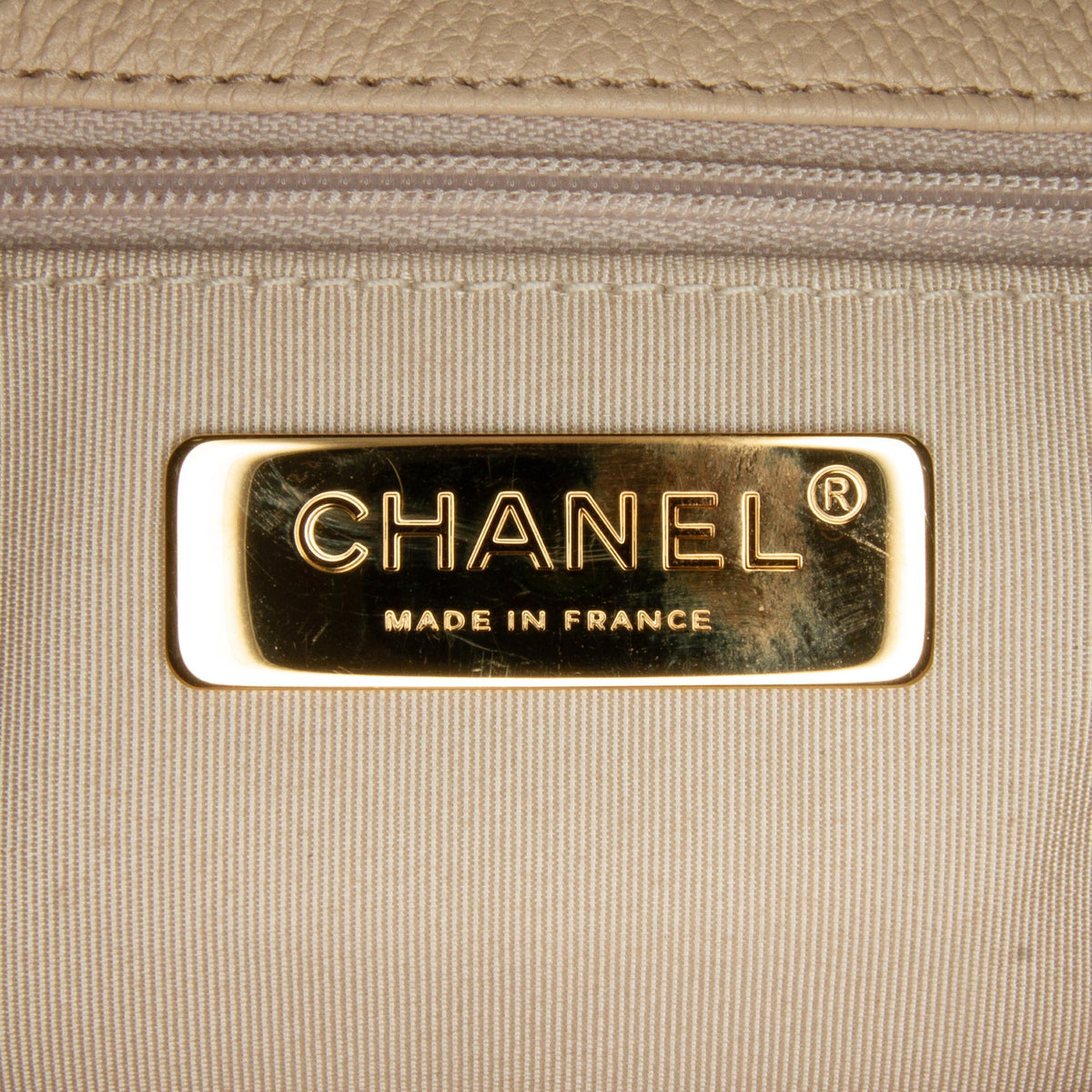Chanel Medium Crochet and Calfskin 19 Flap Bag (SHG-5tvBOl)