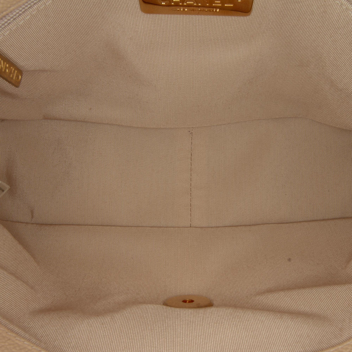 Chanel Medium Crochet and Calfskin 19 Flap Bag (SHG-5tvBOl)