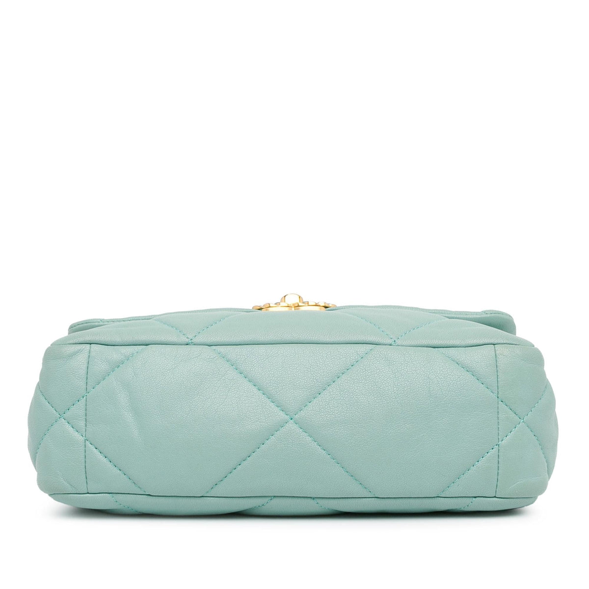 Chanel Medium Lambskin 19 Flap (SHG-XdXJ6B)