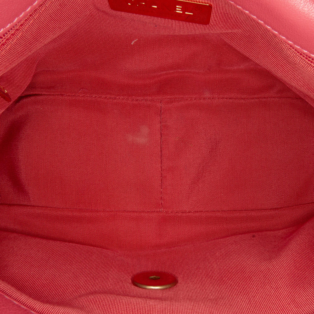 Chanel Medium Lambskin 19 Flap (SHG-b0YUK3)