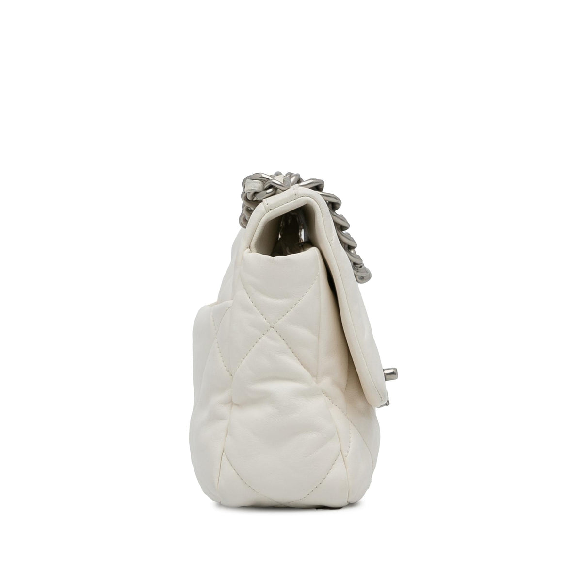 Chanel Medium Lambskin 19 Flap (SHG-aeKGRk)