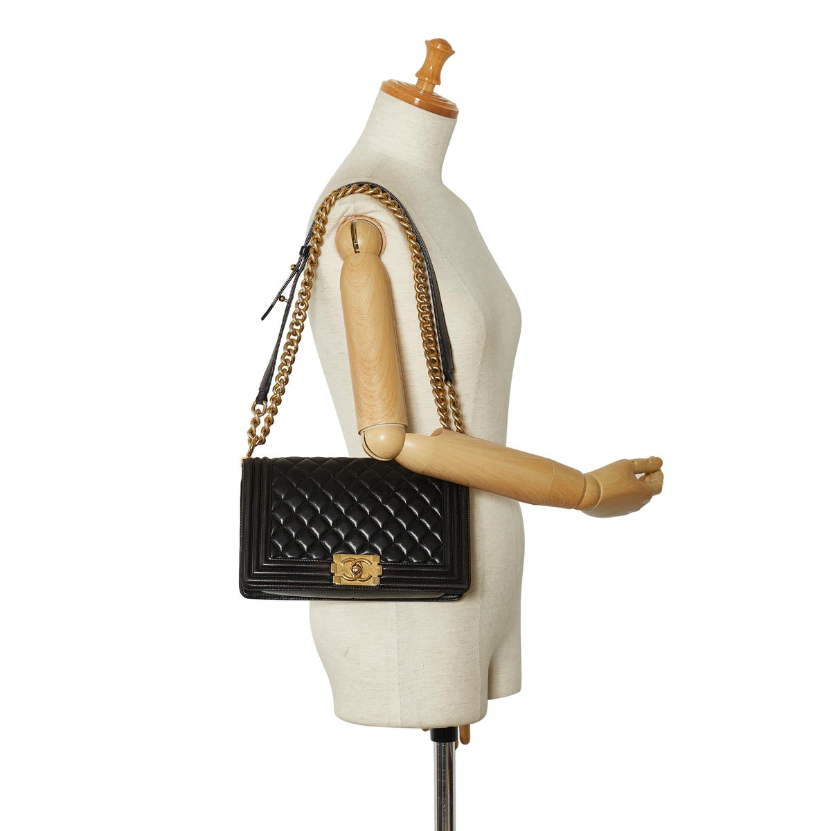 Chanel Medium Lambskin Boy Flap Bag (SHG-1jQAVu)
