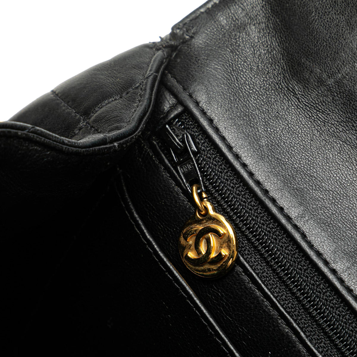 Chanel Medium Lambskin Kelly Top Handle Bag (SHG-5hh0BV)