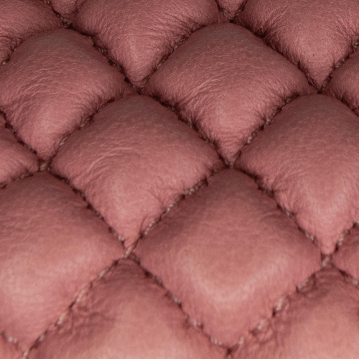 Chanel Medium Microquilted Lambskin Flap (SHG-ZOgysV)