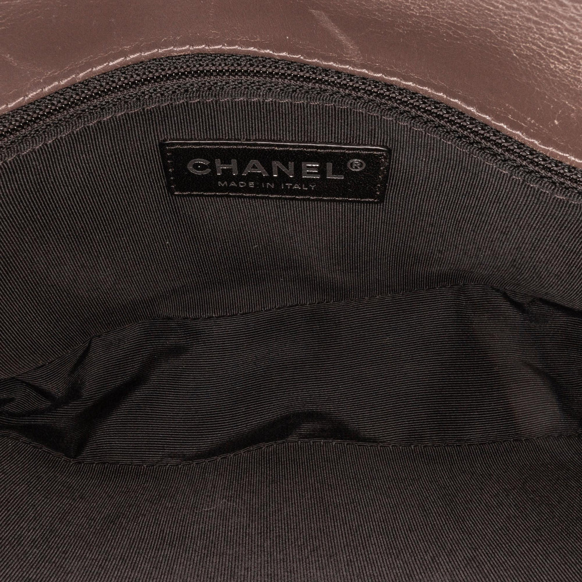 Chanel Medium Original Clasp Boy Bag (SHG-NdhCdS)
