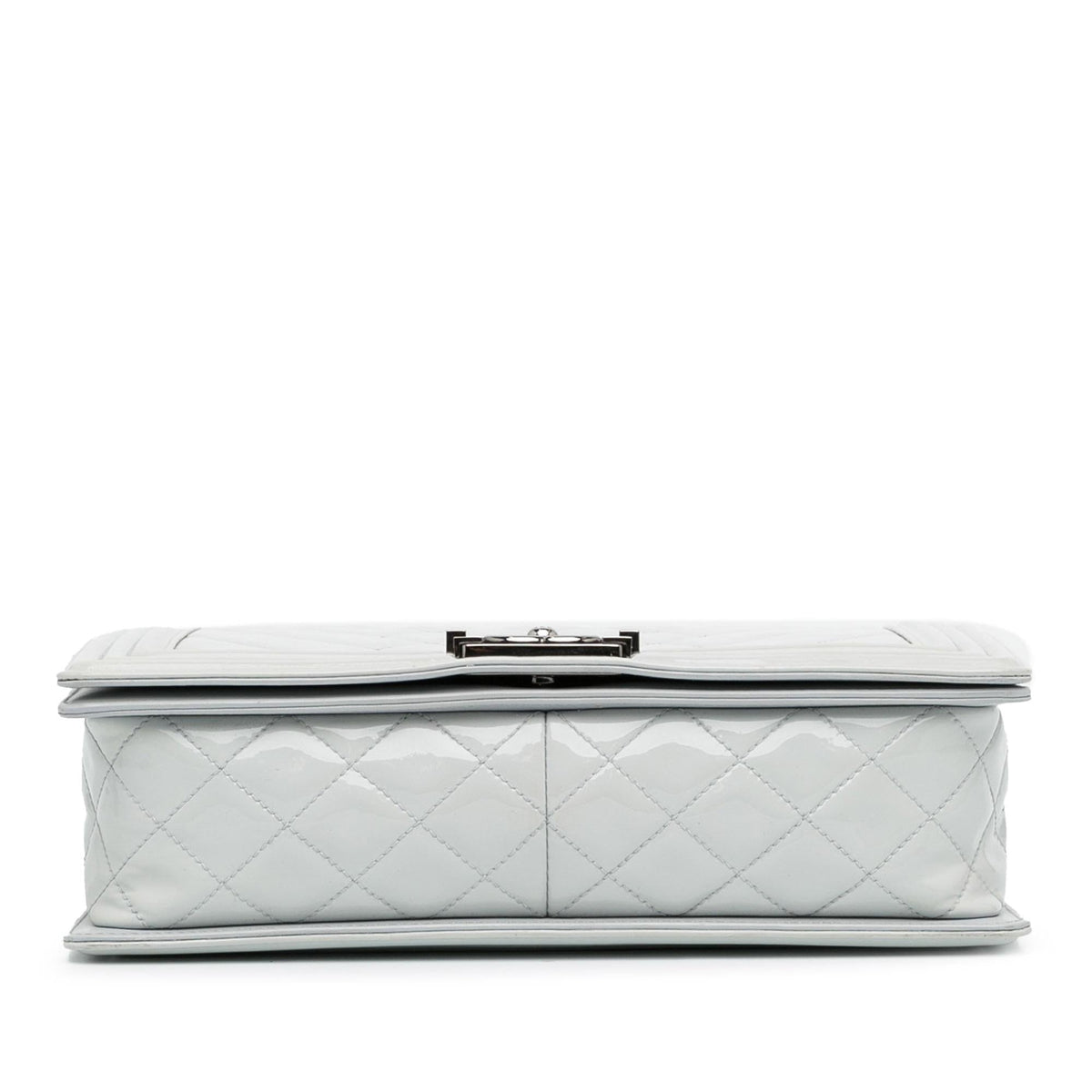 Chanel Medium Patent Boy Flap (SHG-C0XBaJ)