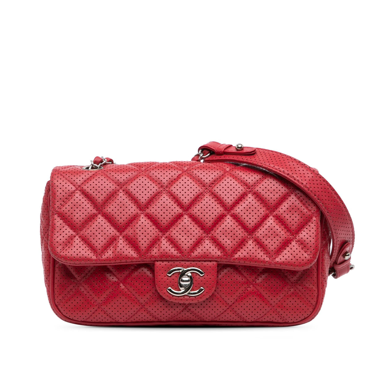 Chanel Medium Perforated Lambskin Punch Flap (SHG-PkZhhC)