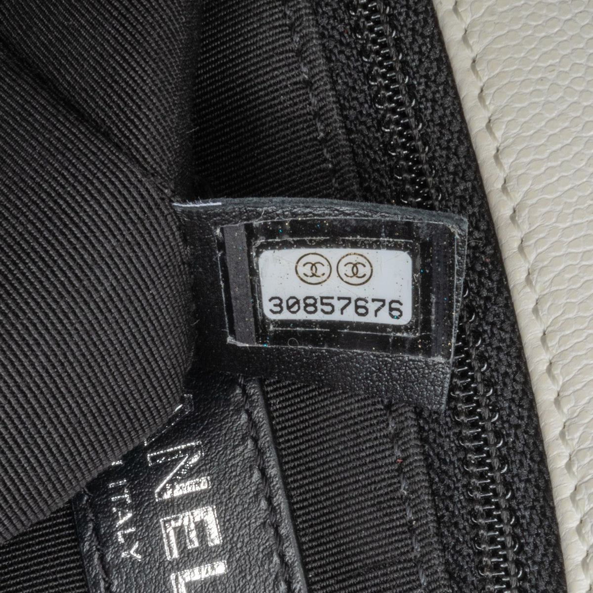 Chanel Medium Quilted Caviar My Everything Flap (SHG-4yHp4i)