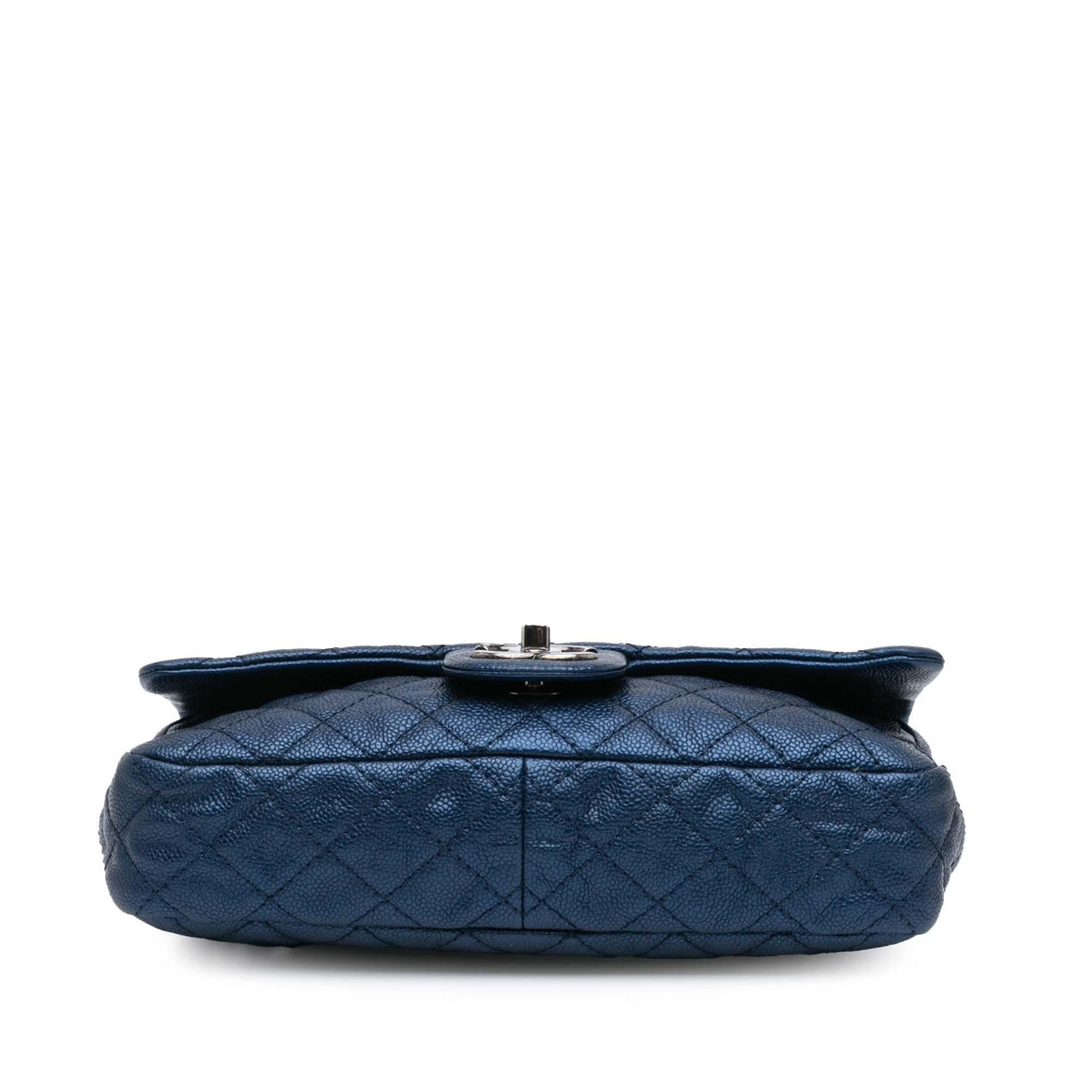 Chanel Medium Quilted Iridescent Caviar Easy Flap (SHG-Kep0fN)
