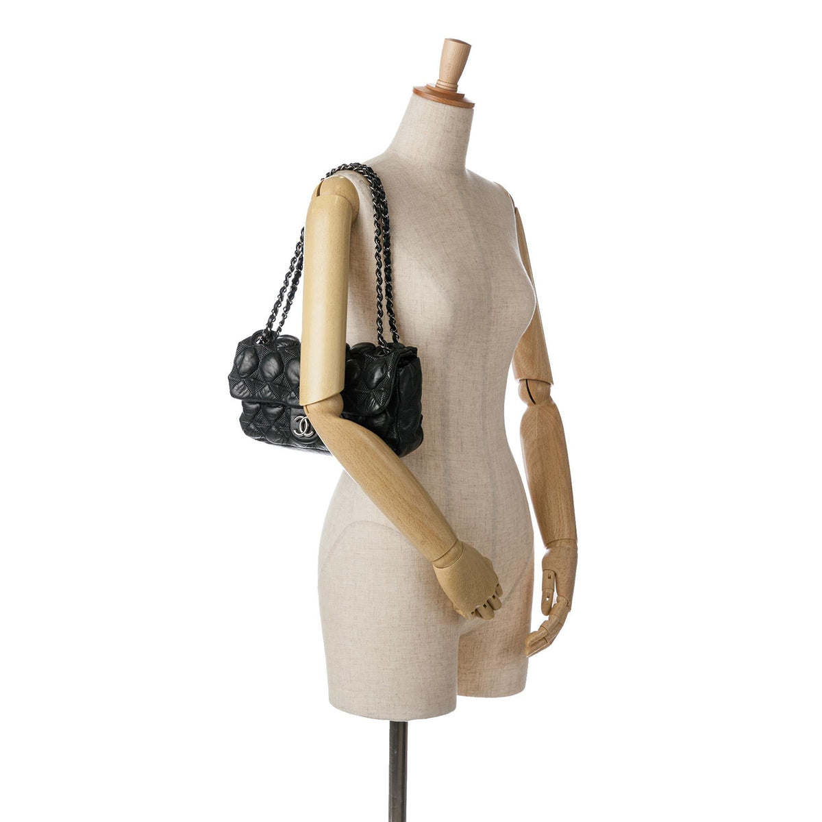 Chanel Medium Quilted Lambskin Stravinsky Flap (SHG-b8UdJT)