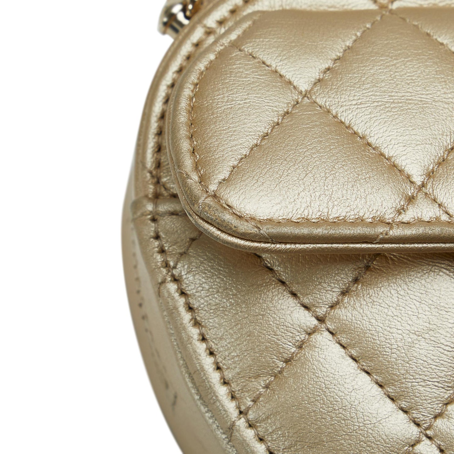 Chanel Mini CC in Love Heart Crossbody (SHG-Qohyoi)