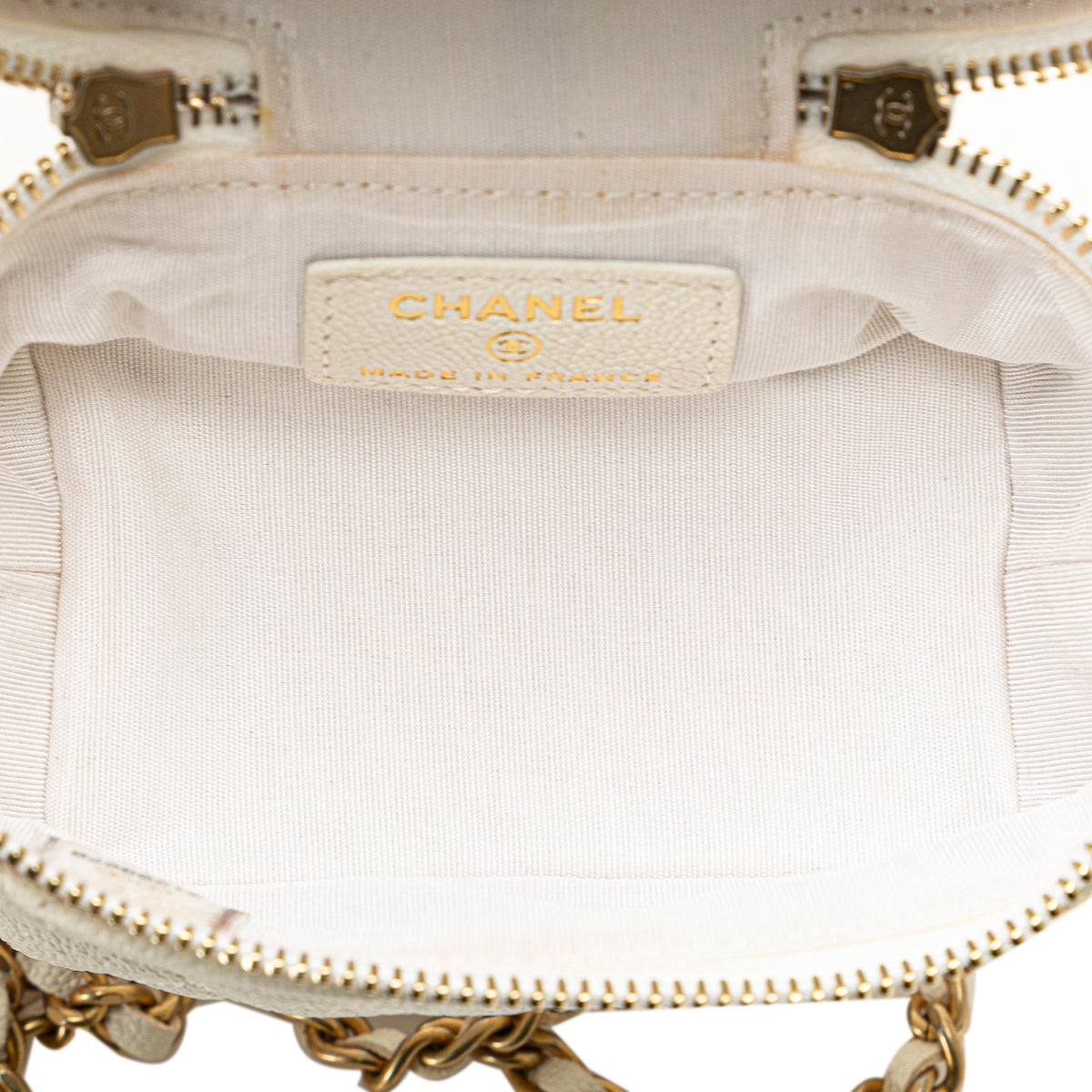 Chanel Mini Caviar Chain Zip Around Vanity Case (SHG-OHqRbf)