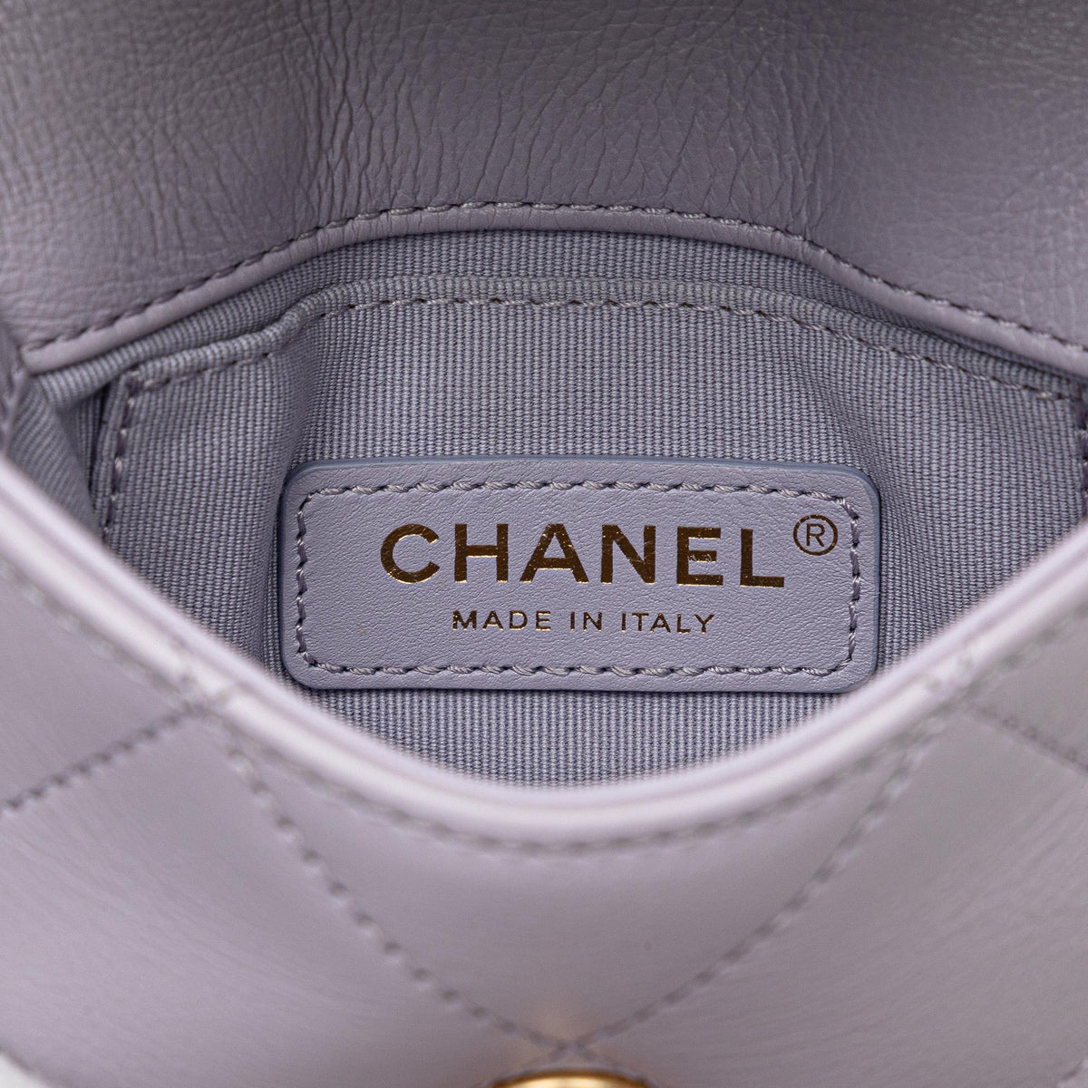 Chanel Mini Quilted Calfskin Framing Chain Flap (SHG-f0Hbht)