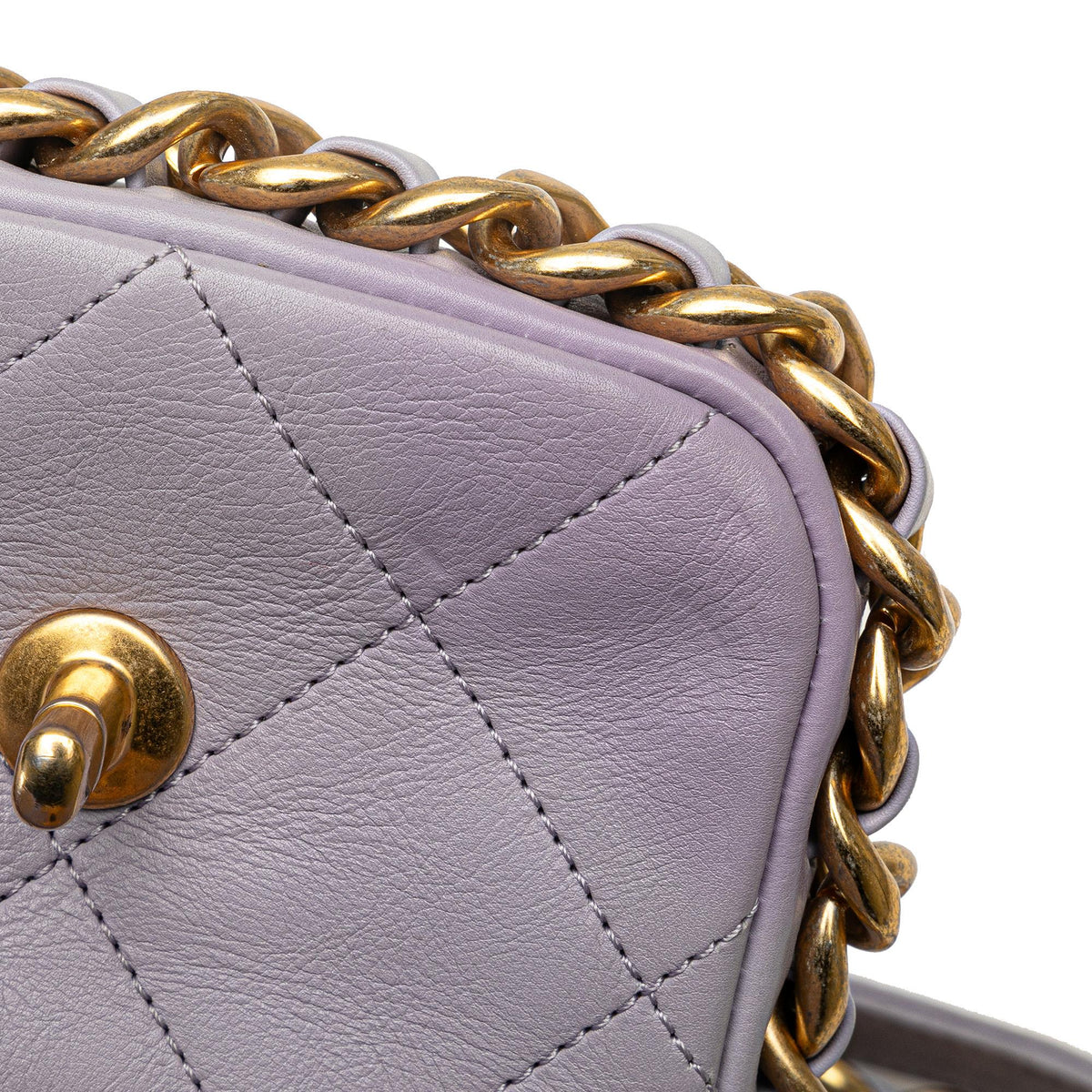 Chanel Mini Quilted Calfskin Framing Chain Flap (SHG-f0Hbht)