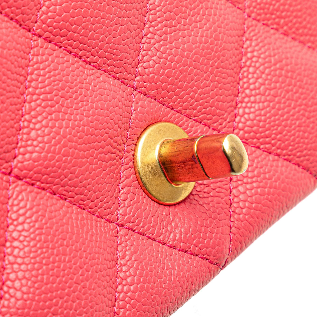 Chanel Mini Quilted Caviar Sweetheart Flap (SHG-cyCm3O)