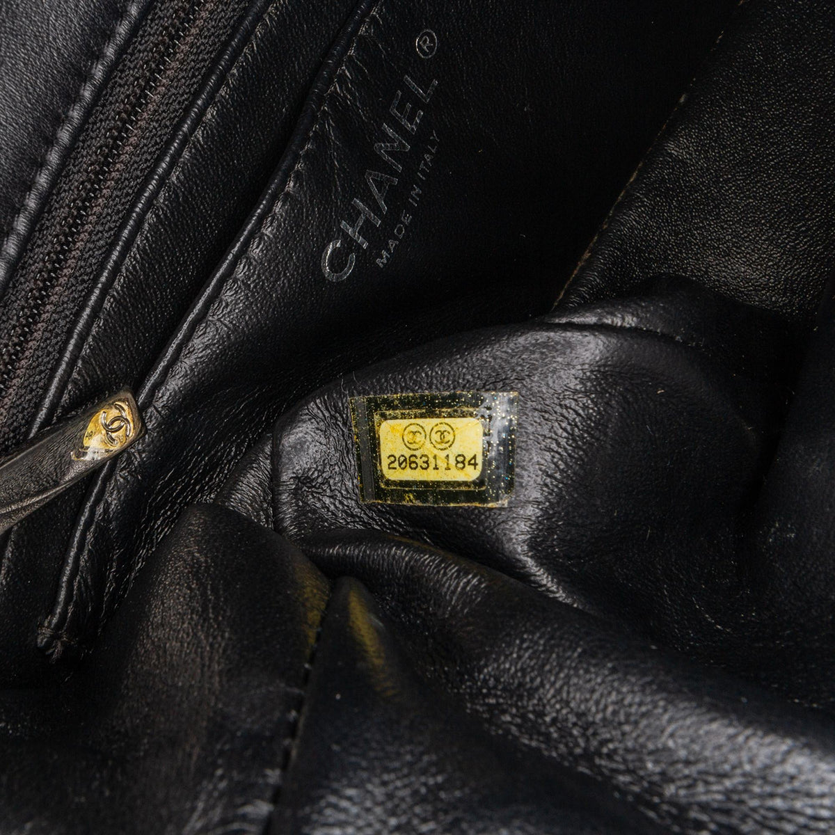 Chanel Mini Rectangular Classic Patent Single Flap (SHG-xkoEHG)