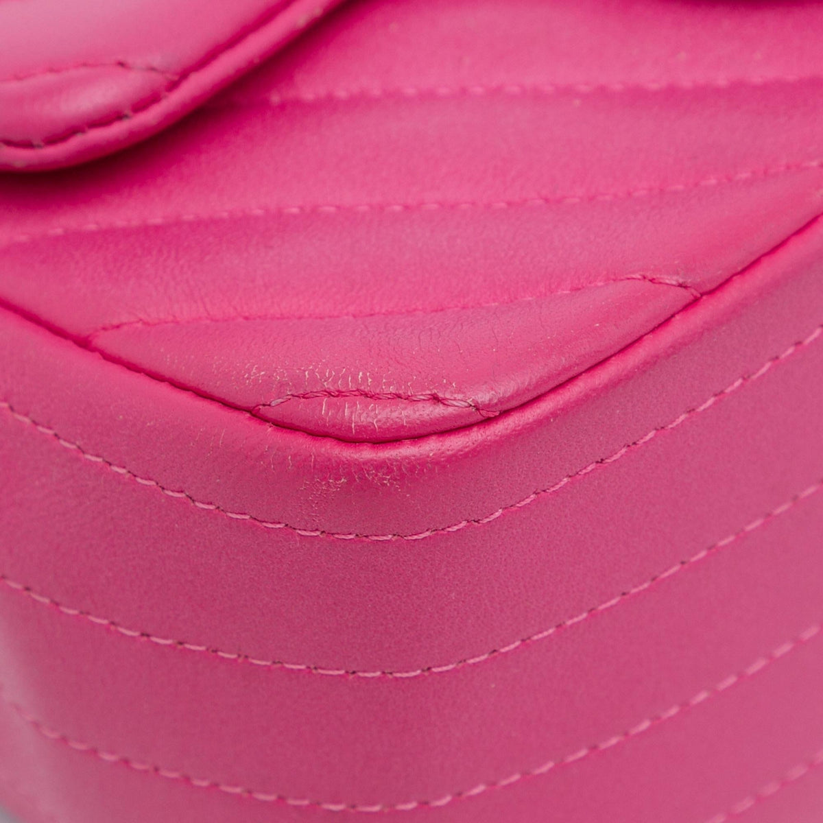 Chanel Mini Square Classic Chevron Lambskin Flap (SHG-8wGObb)