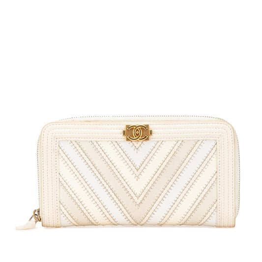 Chanel Mixed Leather Chevron Boy Zip Around Wallet (SHG-QO5G3I)