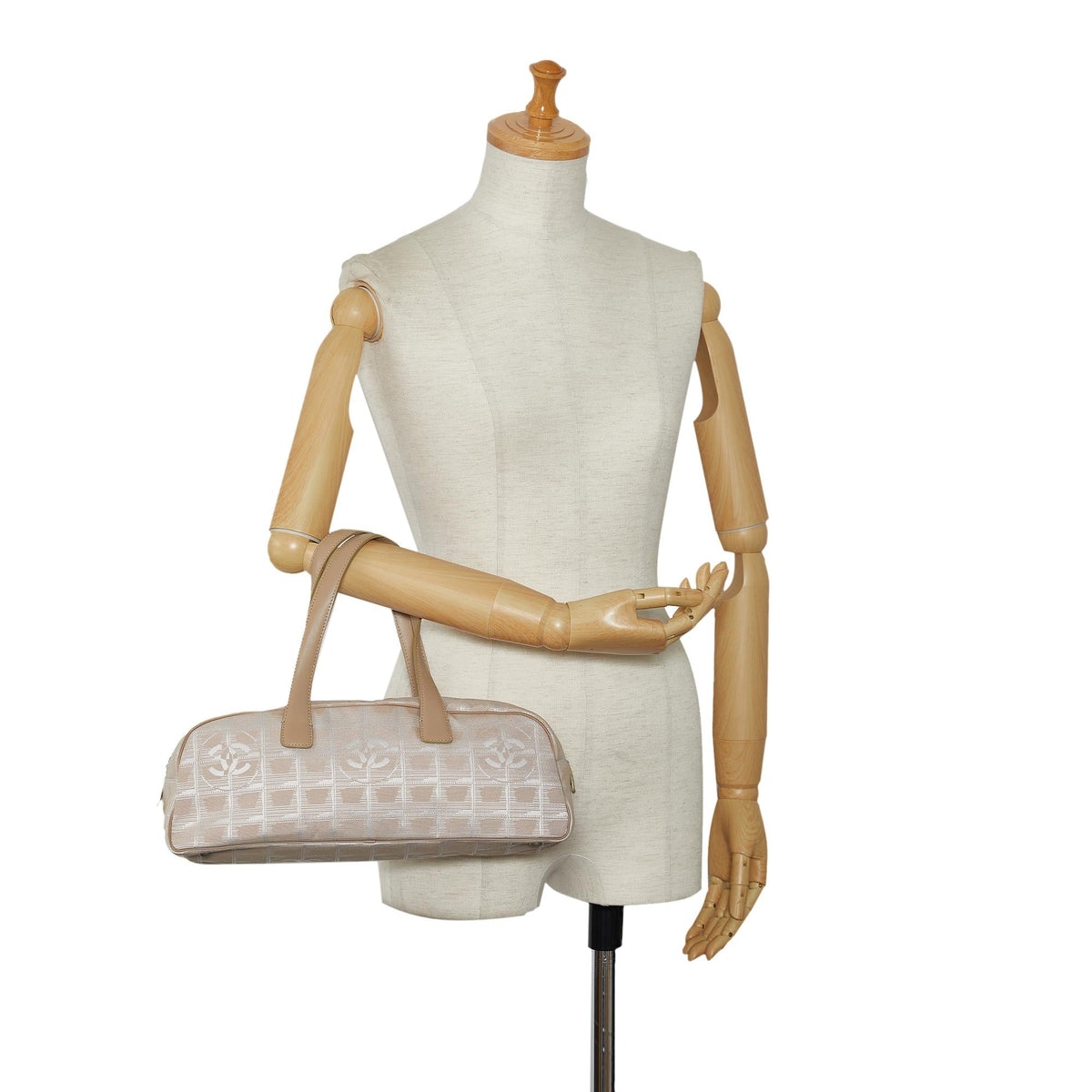 Chanel New Travel Line Handbag (SHG-thWTlc)